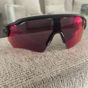 Boys, Oakley sunglasses matte black frame prism road lens radar EV path